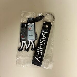 Lashify Keychain Duo